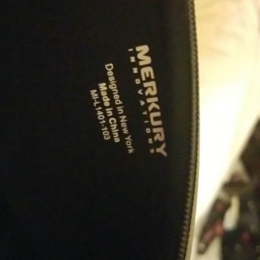 LAPTOP CASE - Picture 2 of 5